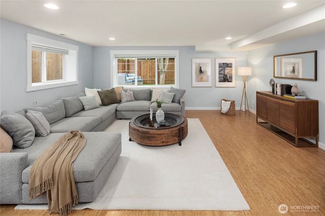 7755 35th Avenue NE, Seattle, WA 98115