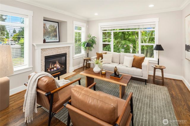 7755 35th Avenue NE, Seattle, WA 98115