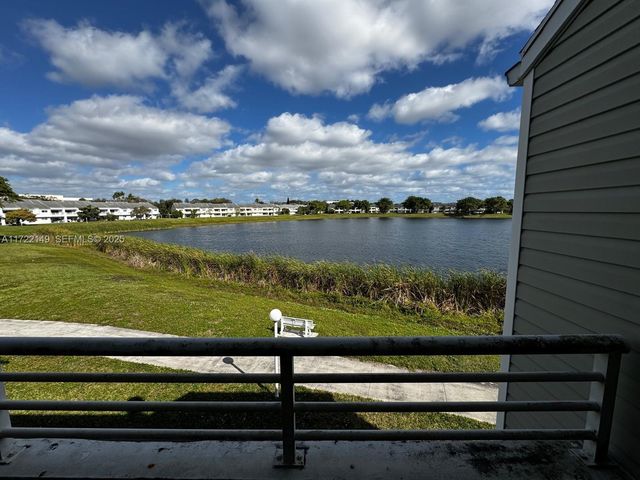 3437 NW 44th Street 208, Oakland Park, FL 33309