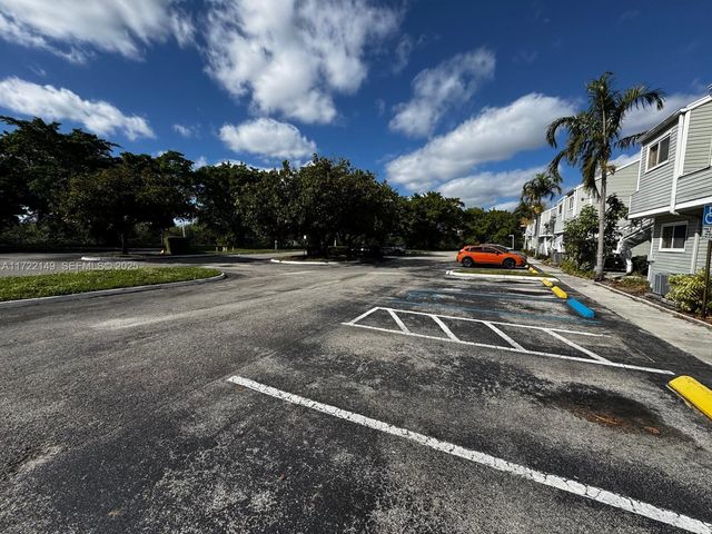 3437 NW 44th Street 208, Oakland Park, FL 33309