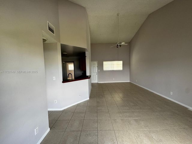 3437 NW 44th Street 208, Oakland Park, FL 33309