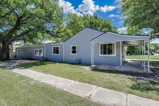 956 Harding St, Wichita, KS 67208