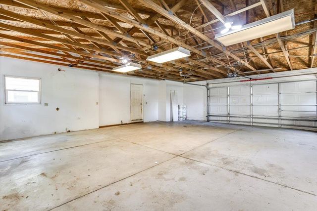 956 Harding St, Wichita, KS 67208