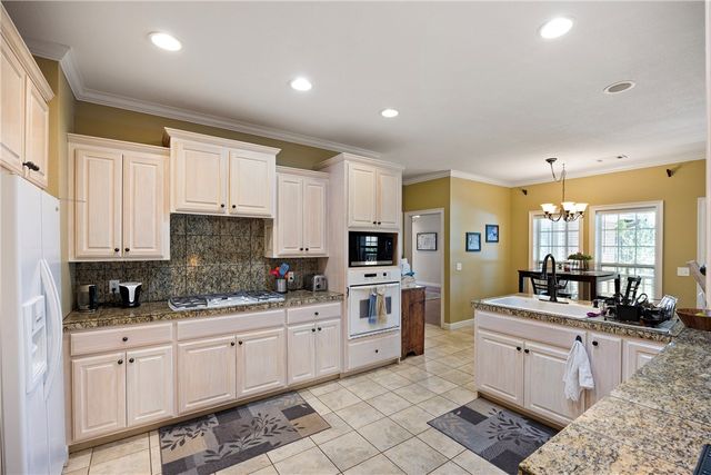 285 County Road 3468, Clarksville, AR 72830