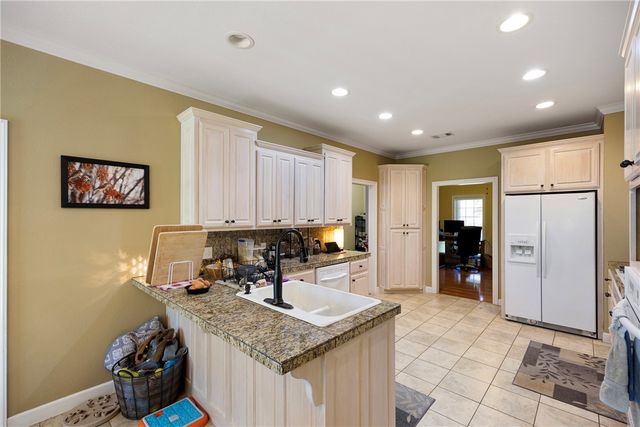 285 County Road 3468, Clarksville, AR 72830
