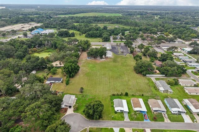 2341 W COACH N FOUR DRIVE, Leesburg, FL 34748