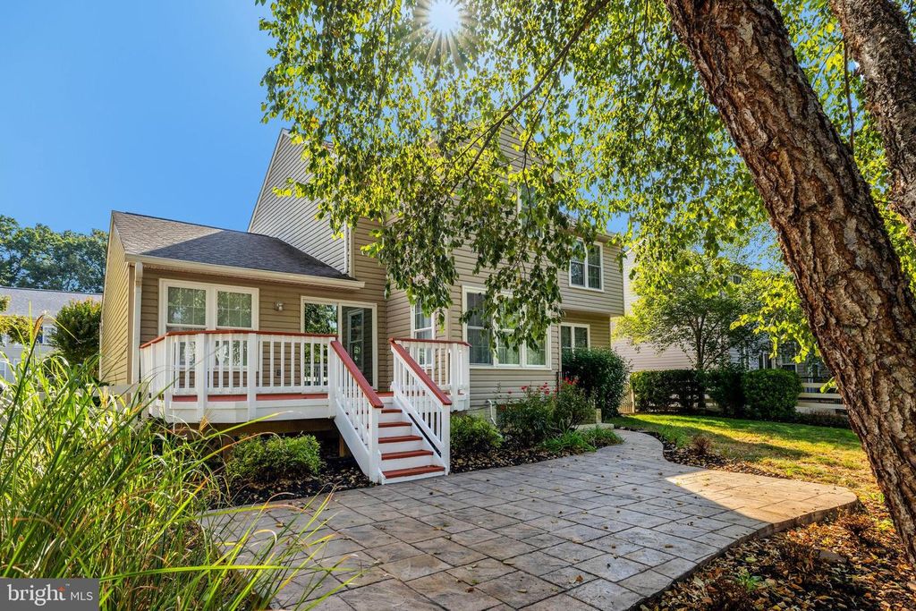 17331 ARROWOOD PL, Round Hill, VA 20141