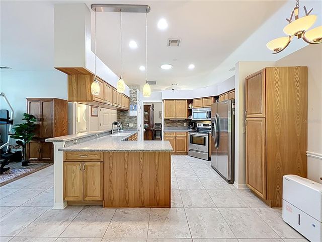 3700 PLANTATION BOULEVARD, Leesburg, FL 34748