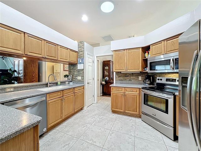 3700 PLANTATION BOULEVARD, Leesburg, FL 34748