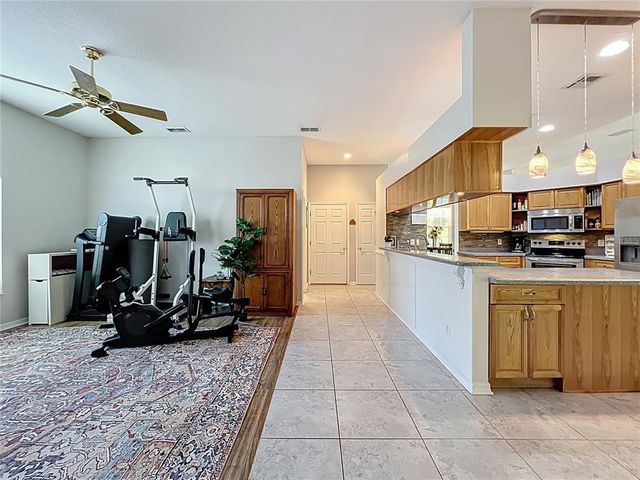 3700 PLANTATION BOULEVARD, Leesburg, FL 34748