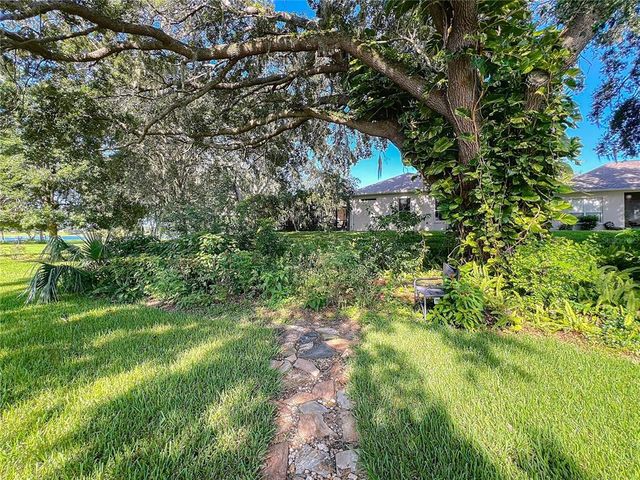 3700 PLANTATION BOULEVARD, Leesburg, FL 34748