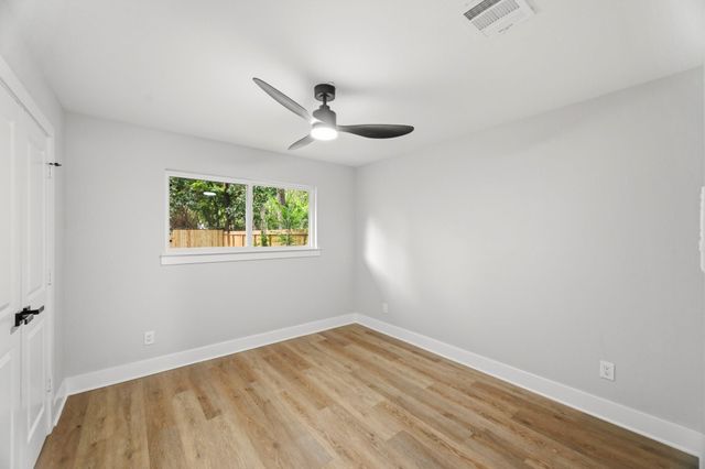 1234 W Donovan Street, Houston, TX 77091