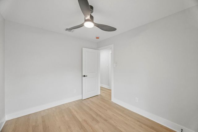1234 W Donovan Street, Houston, TX 77091