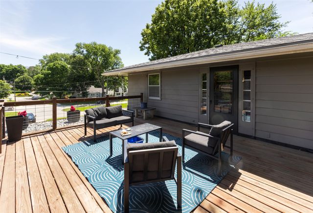1142 Cummins Parkway, Des Moines, IA 50311