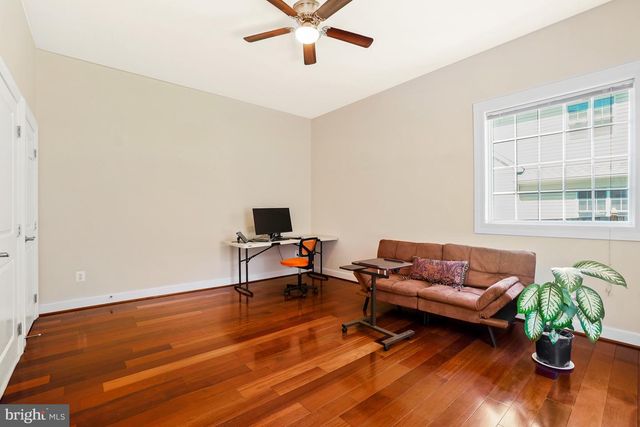 2321 GROVE AVE, Falls Church, VA 22046