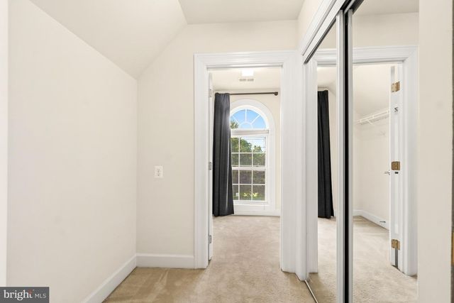 2321 GROVE AVE, Falls Church, VA 22046