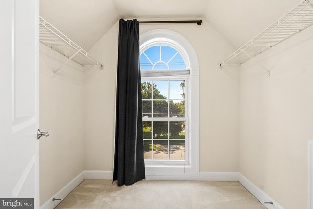 2321 GROVE AVE, Falls Church, VA 22046