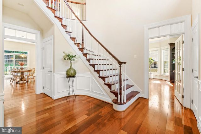 2321 GROVE AVE, Falls Church, VA 22046
