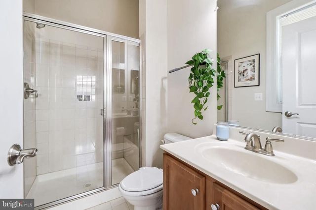 2321 GROVE AVE, Falls Church, VA 22046