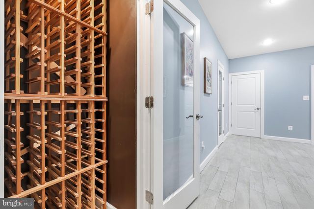 2321 GROVE AVE, Falls Church, VA 22046
