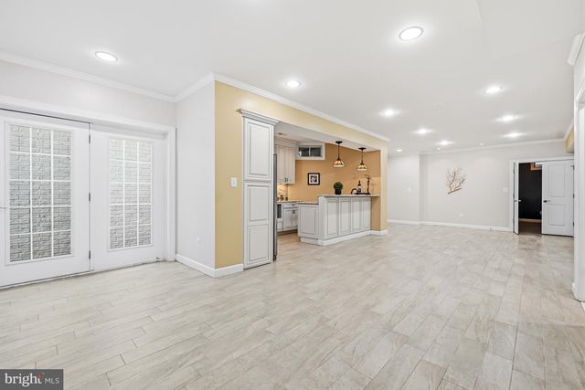 2321 GROVE AVE, Falls Church, VA 22046