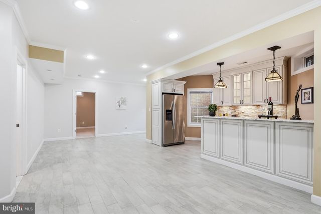 2321 GROVE AVE, Falls Church, VA 22046