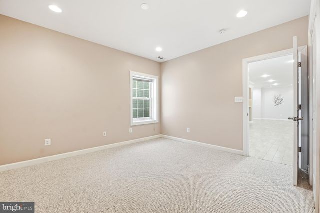 2321 GROVE AVE, Falls Church, VA 22046