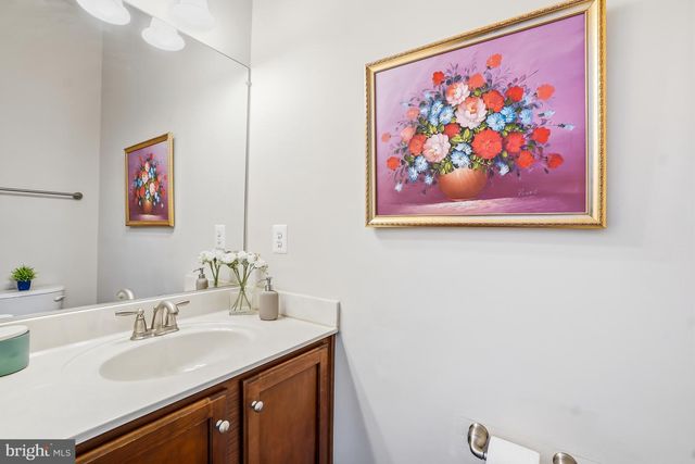2321 GROVE AVE, Falls Church, VA 22046