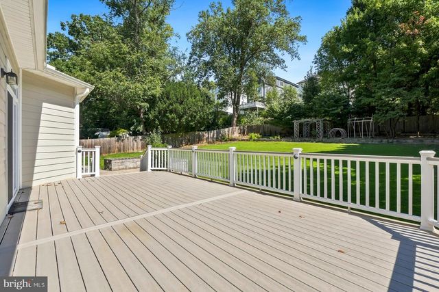 2321 GROVE AVE, Falls Church, VA 22046