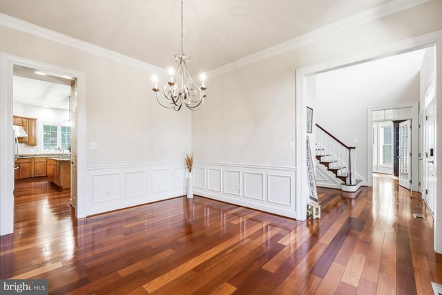 2321 GROVE AVE, Falls Church, VA 22046