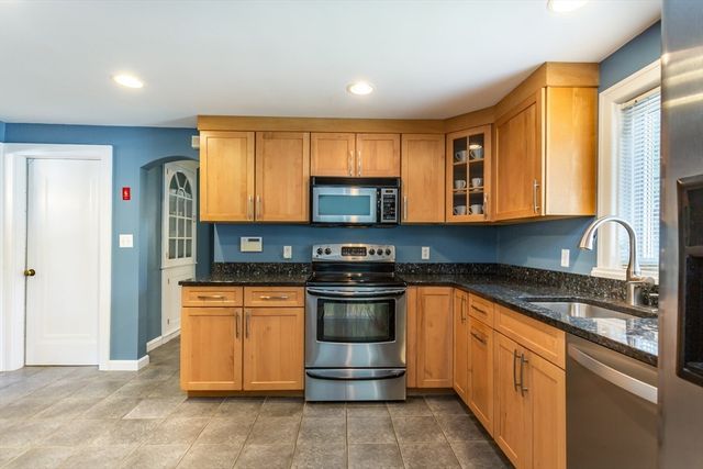 24 Thornton Street, Attleboro, MA 02703