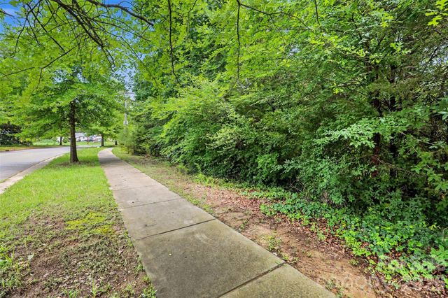 9300 Lawing School Road, Charlotte, NC 28214