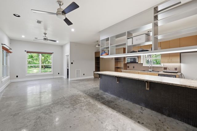 159 Willow Run, Waxahachie, TX 75165