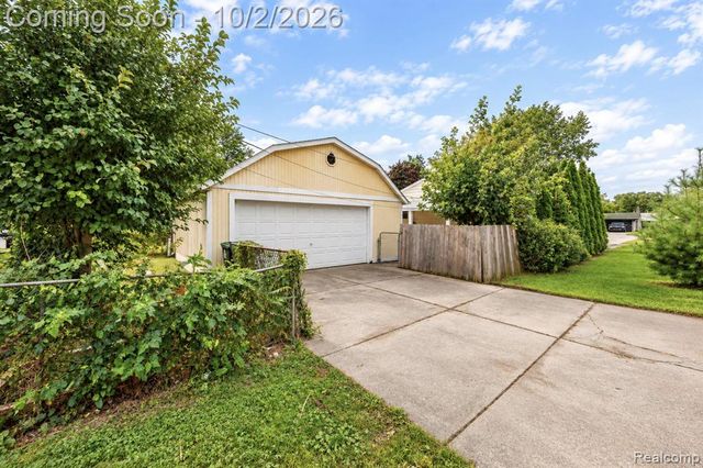 6021 Mayfair Street, Taylor, MI 48180