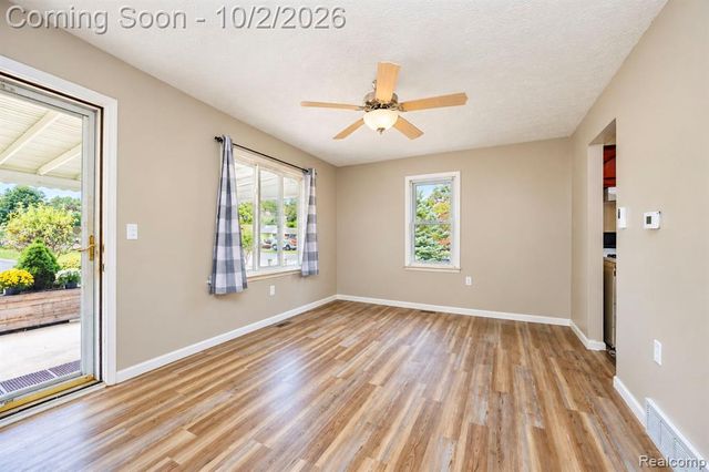 6021 Mayfair Street, Taylor, MI 48180