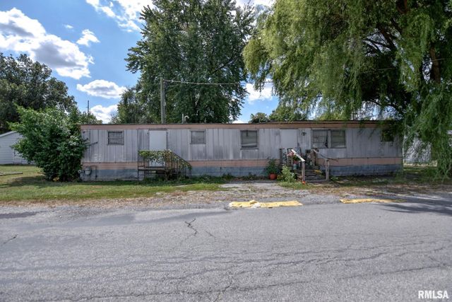 833 N Cheney Street, Taylorville, IL 62568