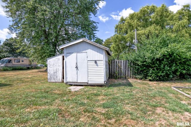 833 N Cheney Street, Taylorville, IL 62568