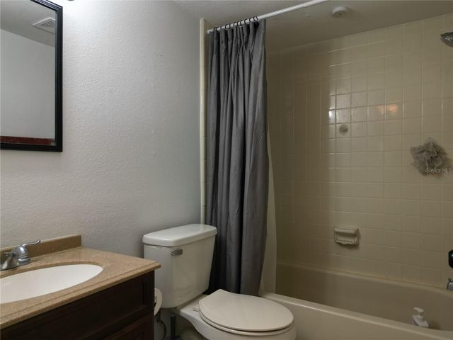 4023 DREAM OAK PLACE 104, Tampa, FL 33613