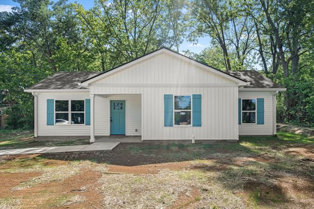 318 Chestnut Alley, Tullahoma, TN 37388
