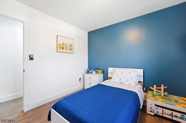 38 Holiday Dr, Hopatcong Boro, NJ 07843