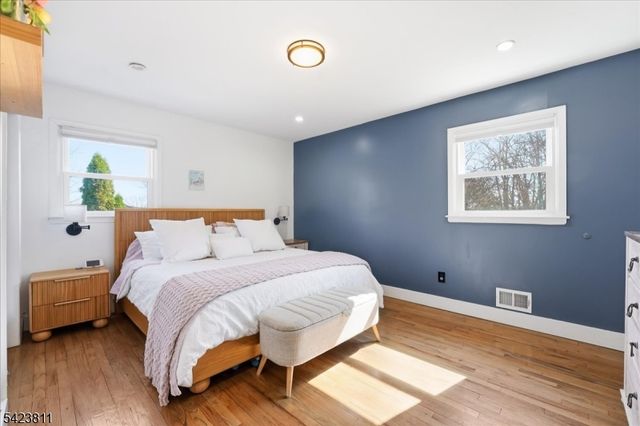 38 Holiday Dr, Hopatcong Boro, NJ 07843