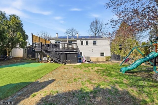 38 Holiday Dr, Hopatcong Boro, NJ 07843