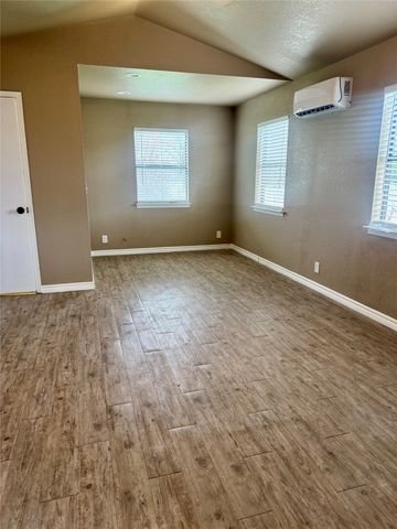 4926 County Road 3110, Campbell, TX 75422