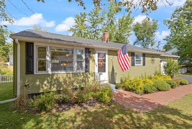 36 E Glenwood Street, Nashua, NH 03060