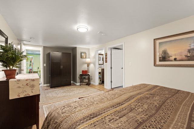 36 E Glenwood Street, Nashua, NH 03060