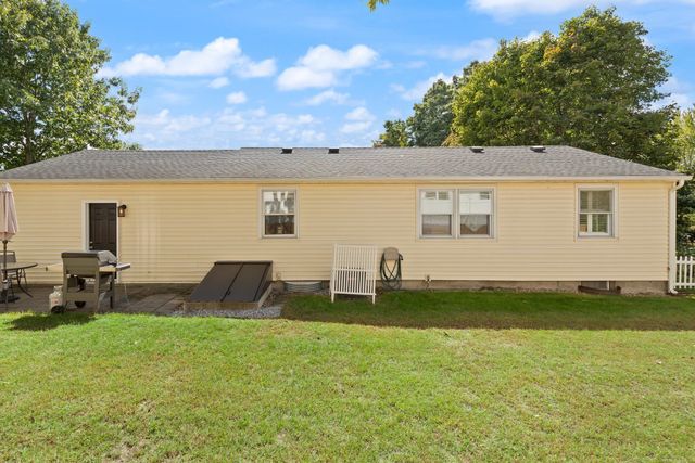 36 E Glenwood Street, Nashua, NH 03060