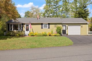 36 E Glenwood Street, Nashua, NH 03060