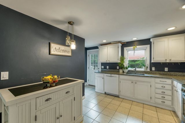 180 E Main Street, Hampstead, NH 03826