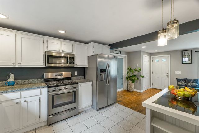180 E Main Street, Hampstead, NH 03826