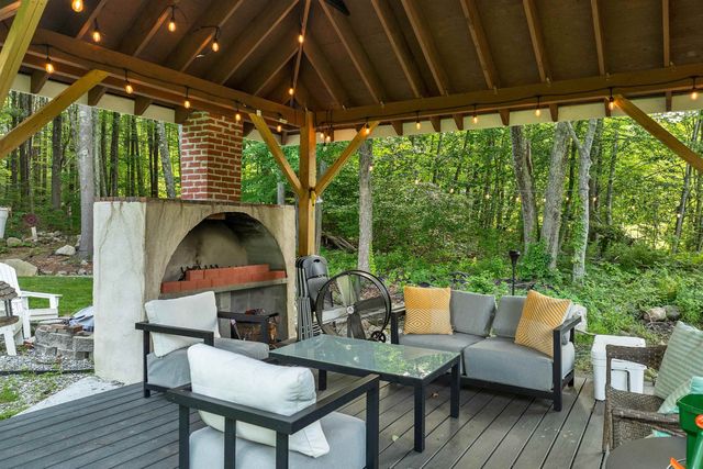 180 E Main Street, Hampstead, NH 03826